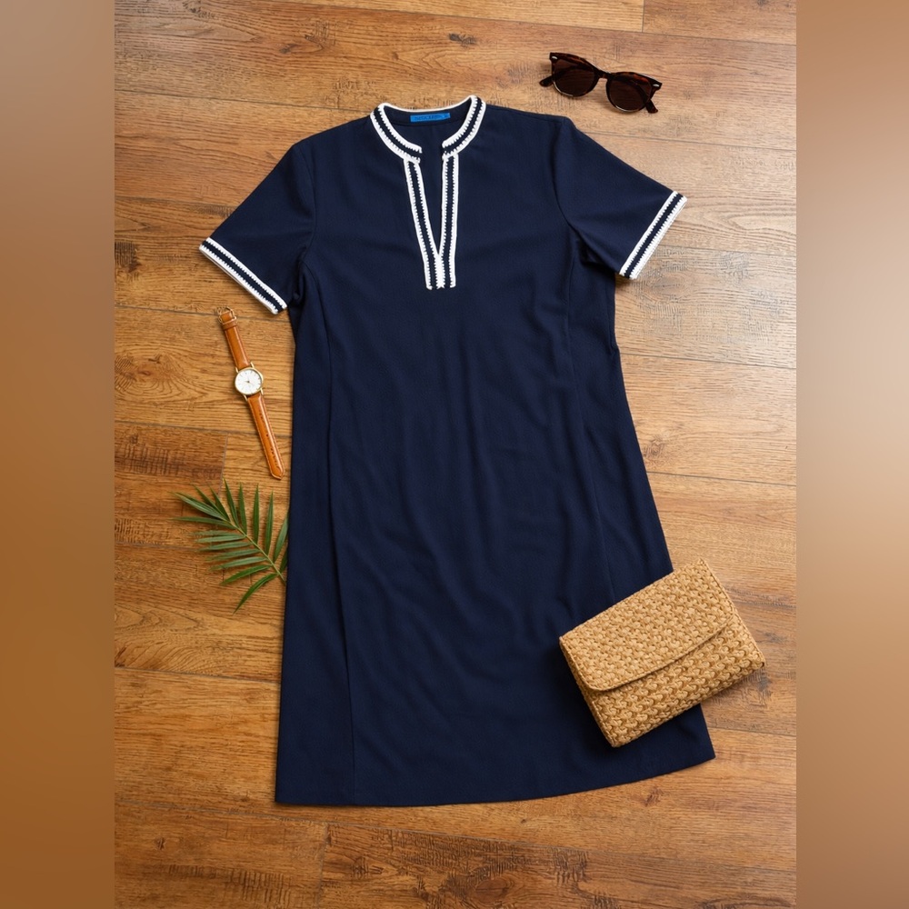 J. McLaughlin Navy Shift Dress with White Crochet Trim - Textured Knit - Size L